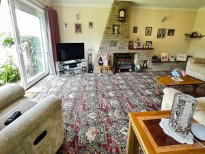 Lounge- click for photo gallery